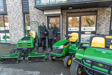 Bristol outlet managing director Bob Culverhouse (left) with Tallis Amos Group director Colin McIntyre.