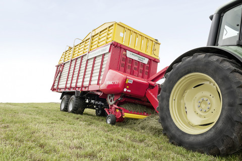 Ideal forage collection using Pottinger’s range of silage wagons can provide optimum length of chop for better rumination. 